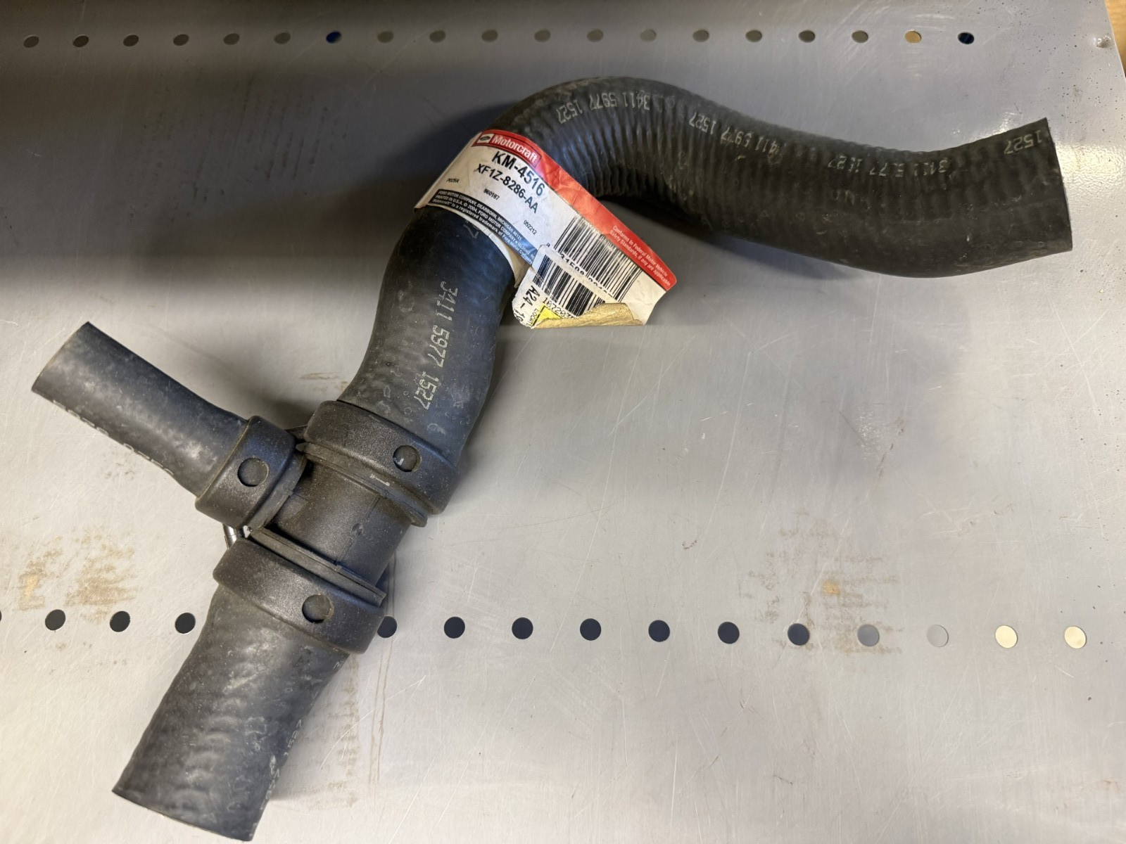 1997-2007 Genuine Ford Taurus Sable 3.0L Lower Radiator Coolant Hose JF1Z-8286-A