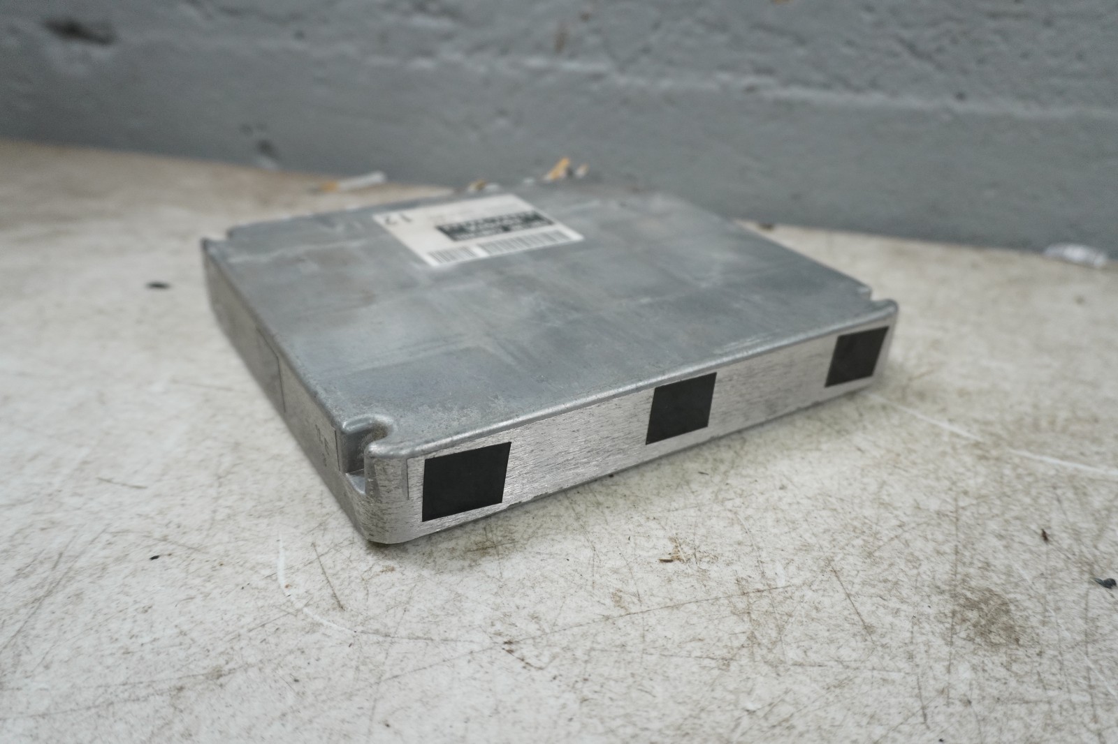 2003-2005 Toyota Highlander OEM Engine Control Module Unit ECU ECM 89661-48660