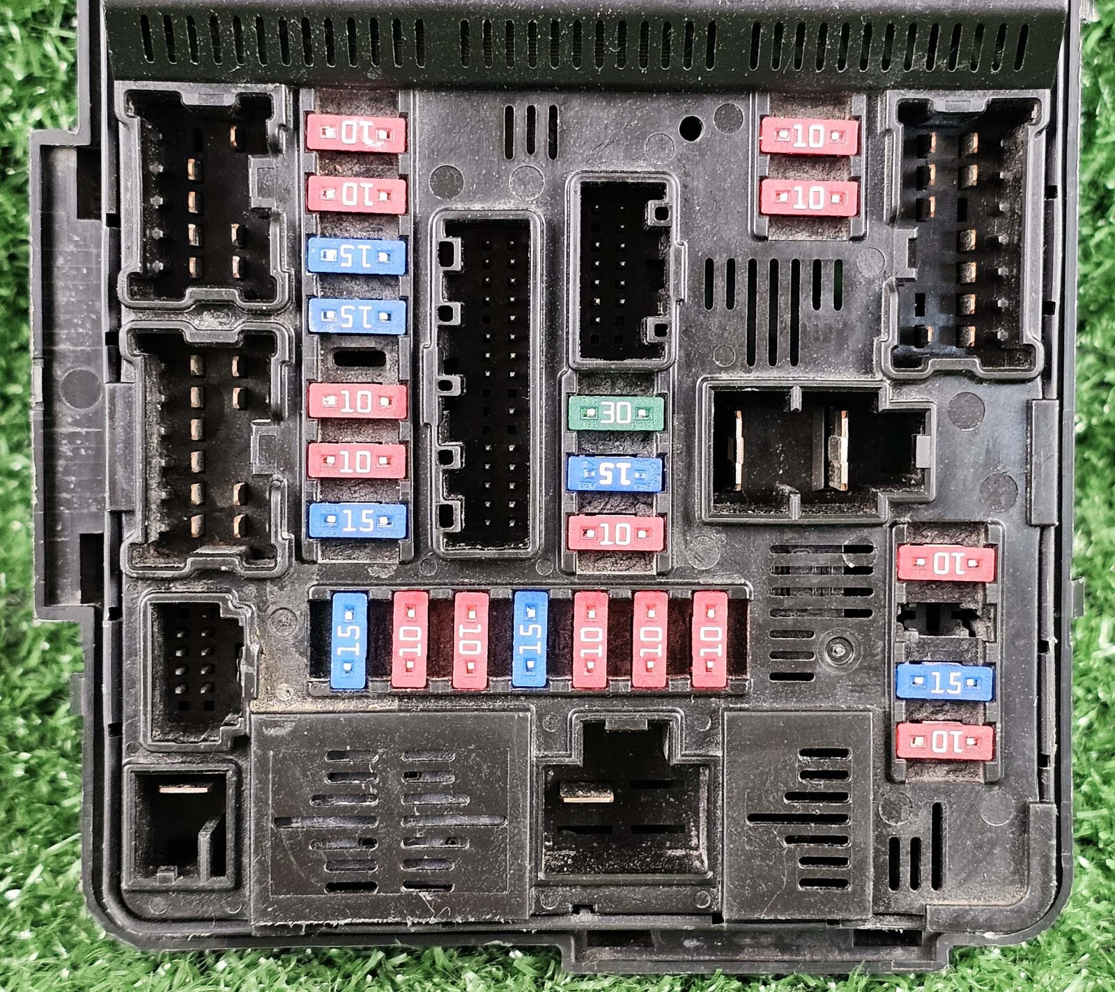 2014-2018 Infiniti QX60 Q50 Control Unit IPDM Fuse Relay Box OEM USED 284B73JV0D