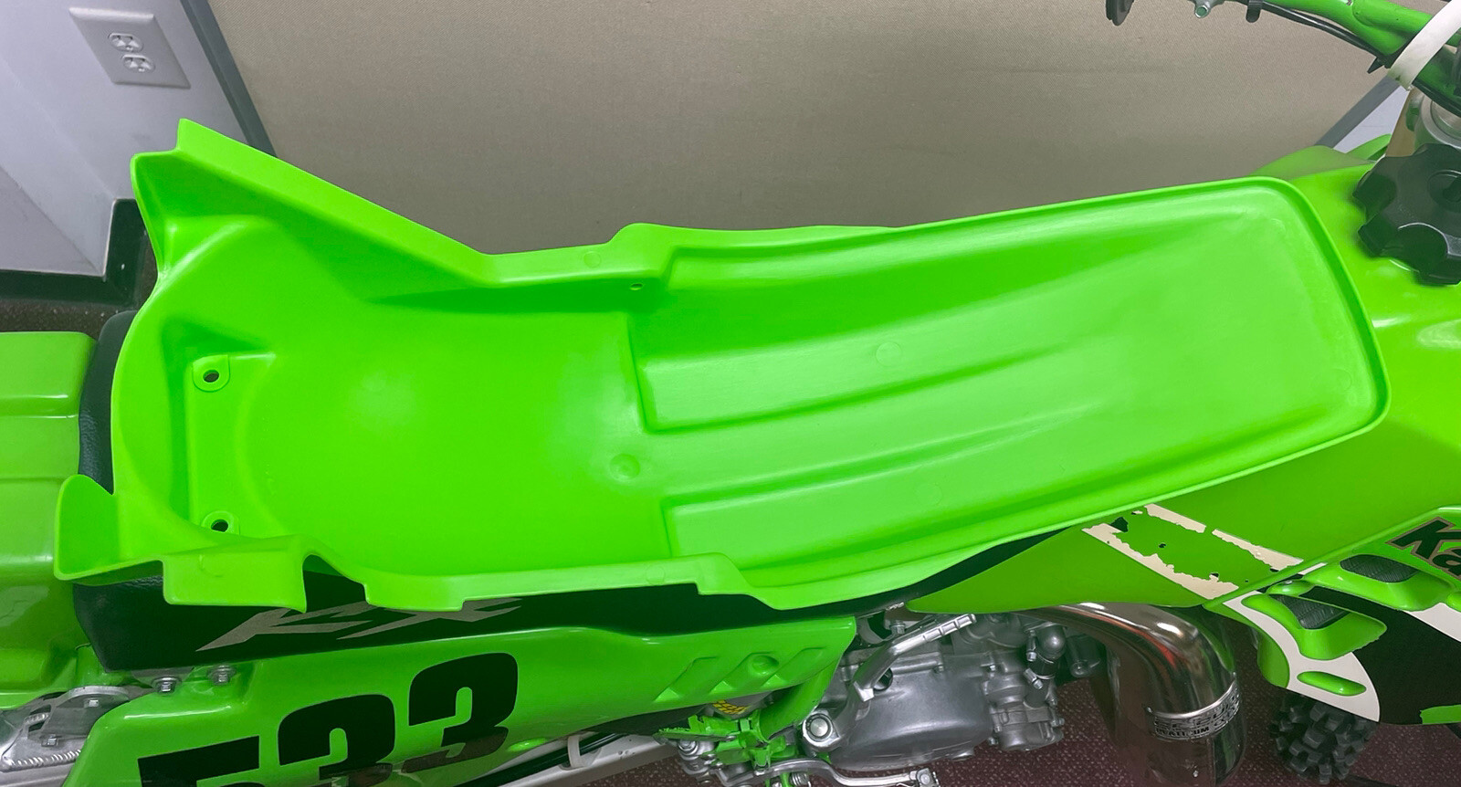 88-04 Kawasaki KX500 88-89 KX125 KX250 Lime Green Rear Fender OEM 35022-1241-6W
