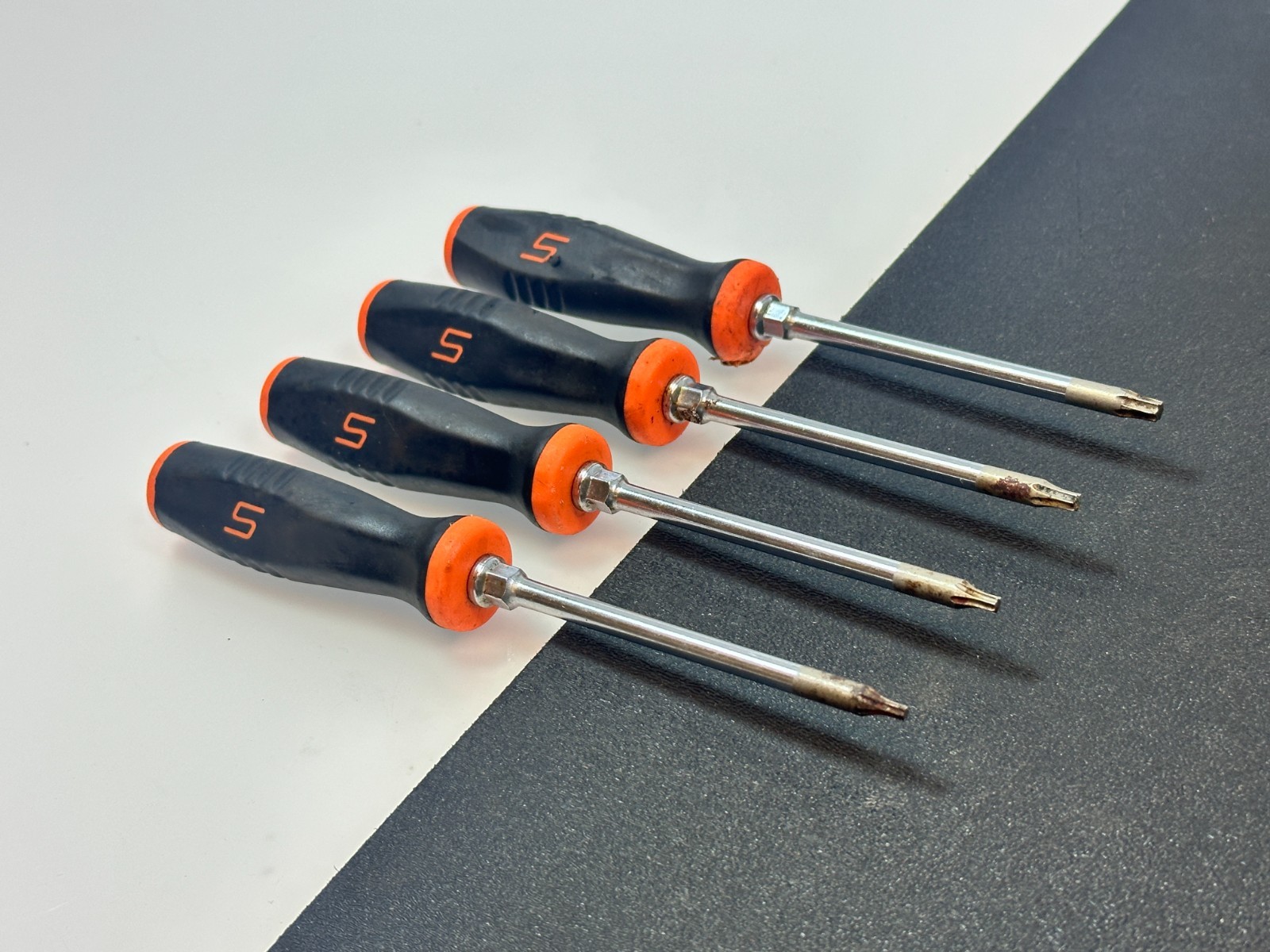 ?? Snap-on Tools USA SGTX40BO Torx Set T8-T20 Miniature Torx Orange Soft Grip