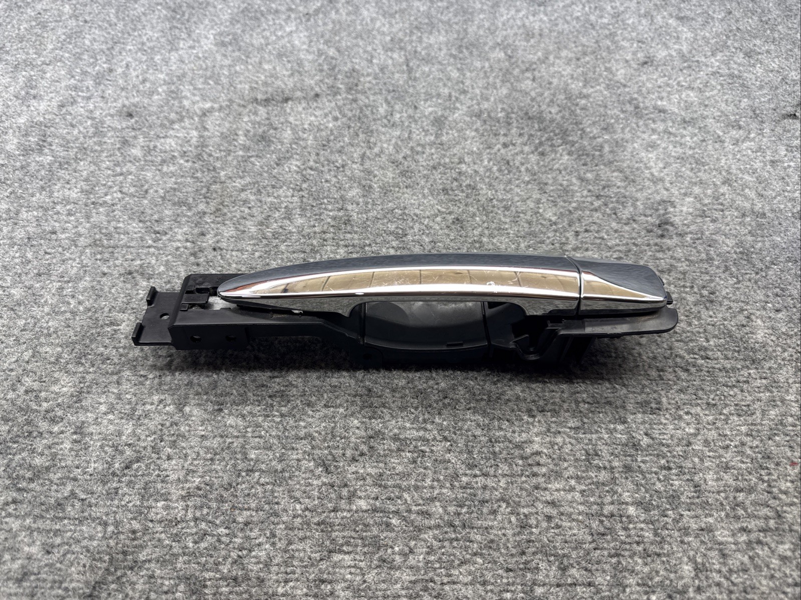 2011 – 2012 NISSAN LEAF Rear Outside Door Handle Chrome Left Driver Side LH