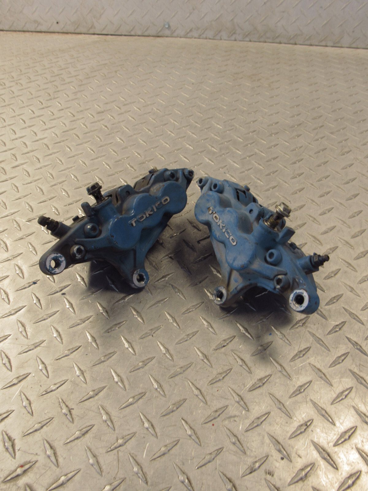 1997 97 KAWASAKI ZX750P ZX 750P 750 ZX7R NINJA FRONT BRAKE CALIPERS