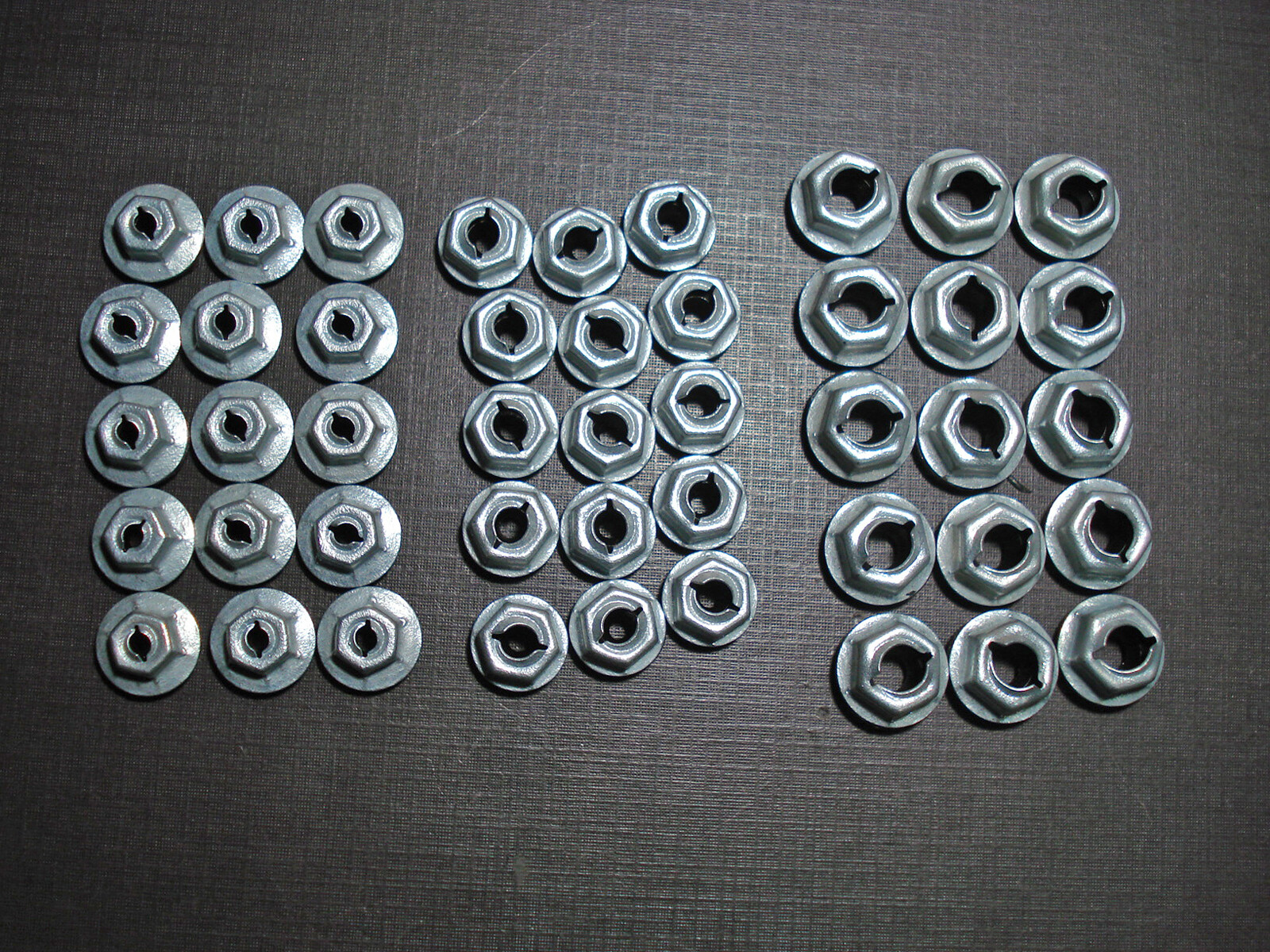 45 pc 1/4 3/16 1/8 emblem name plate script thread cutting nuts with sealer Ford