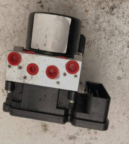 2011 Ford Fiesta ABS Anti Lock Brake Pump Actuator Control Module Assembly Oem