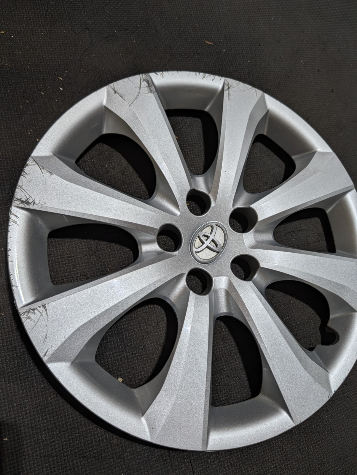Factory Original Toyota Corolla 2019-2021 Hubcap 16″ Cover OEM 42602-02540 **