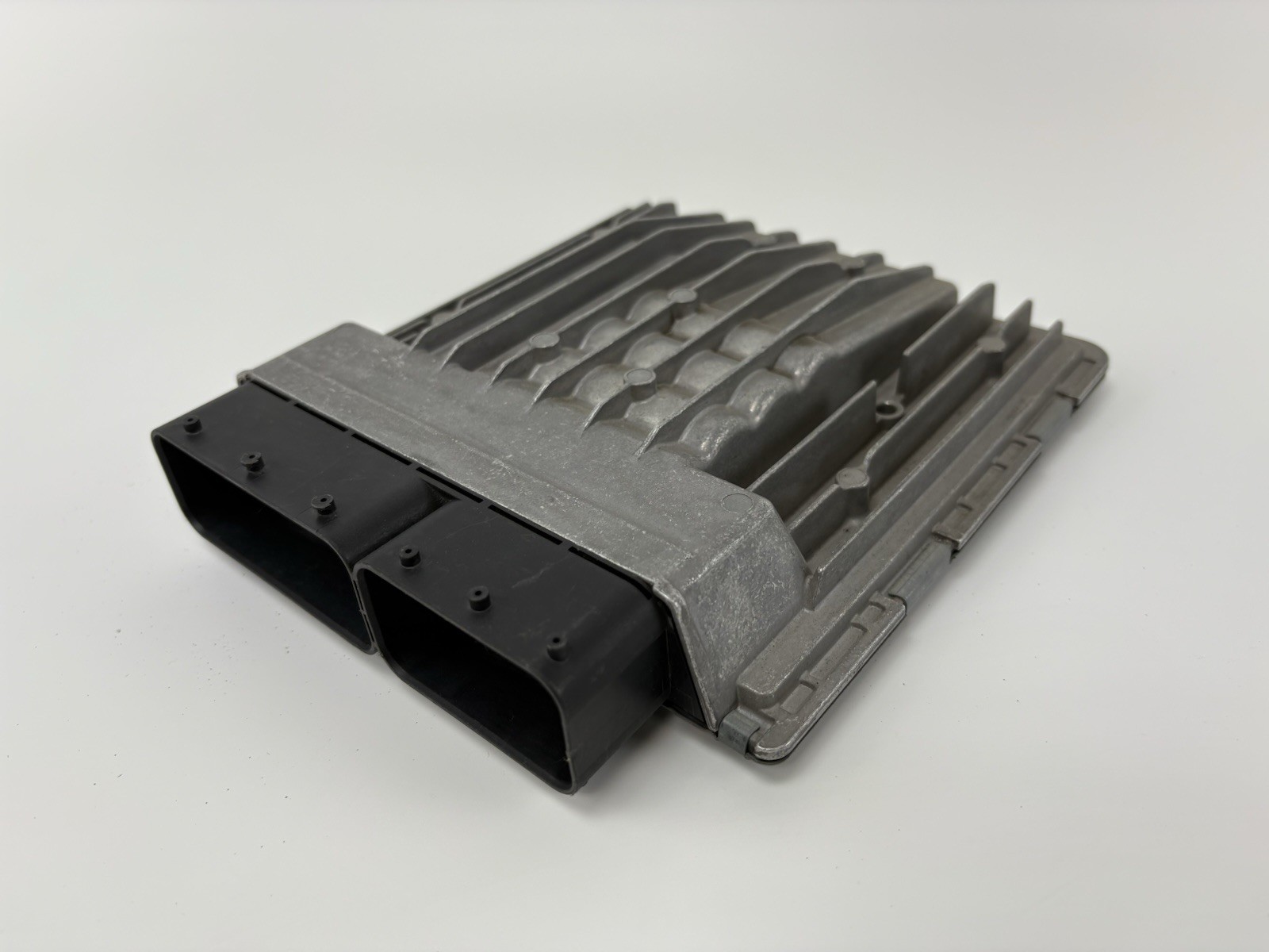 2009-2011 BMW 328i E90 XDRIVE ECU / ECM / DME Engine Control Module 7614362