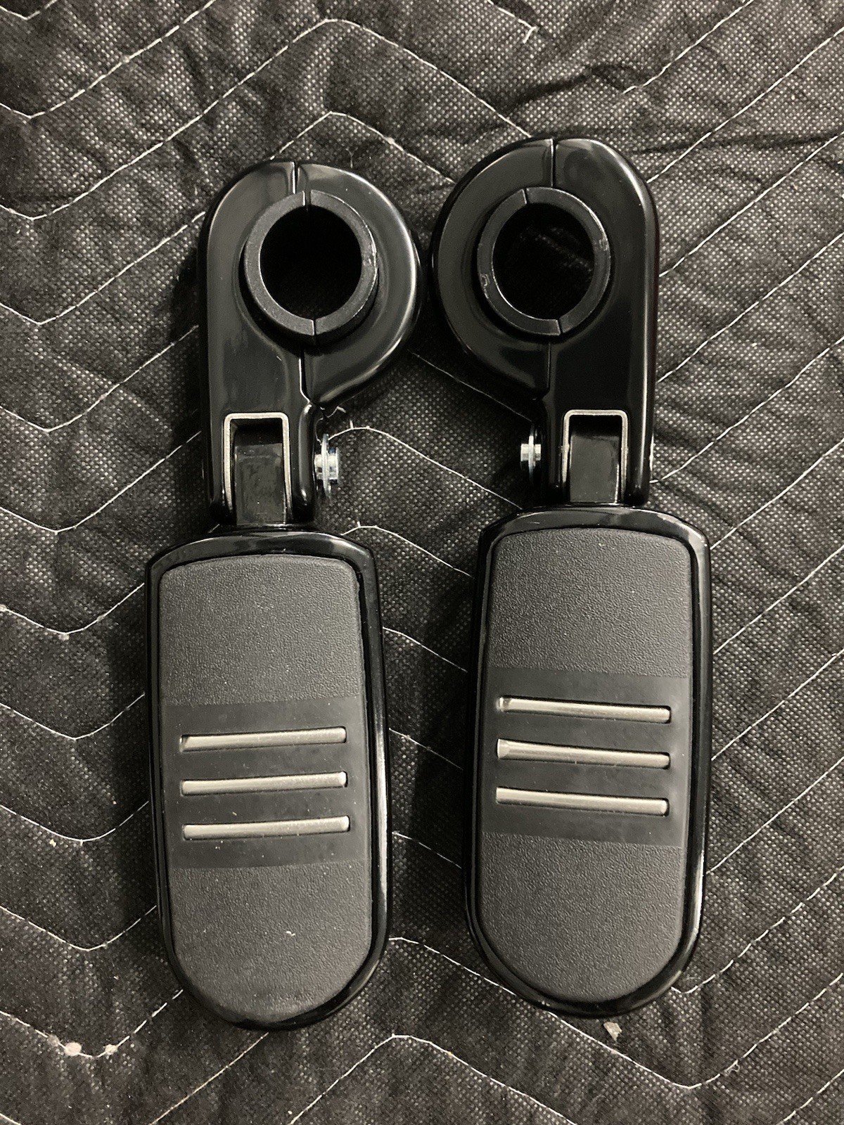 Benlari 1.25″ Highway Foot Pegs