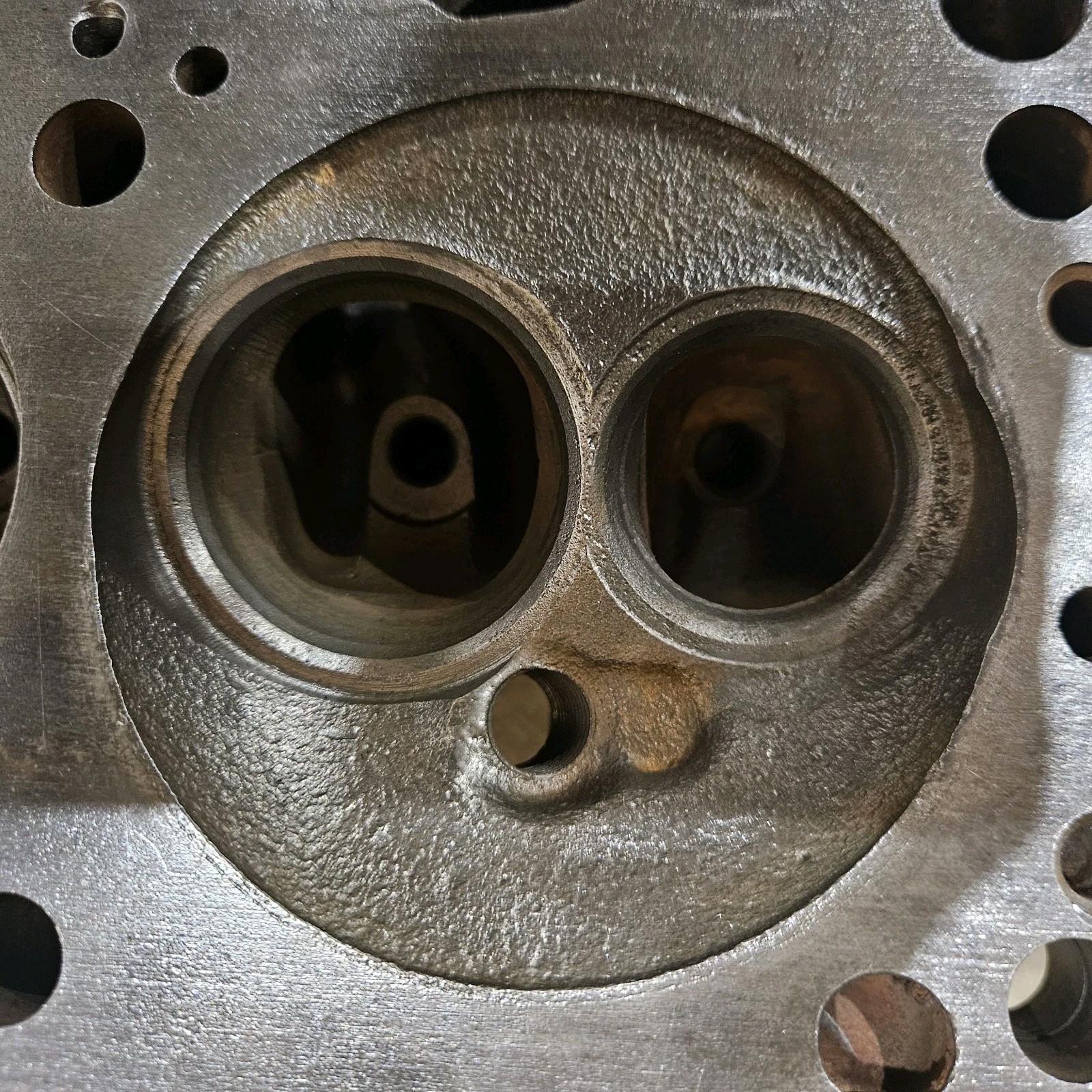 Chrysler Mopar 340 360 O Head Date Code 11/07/69. Cast # 3418915 2.02in. 1.60ex.