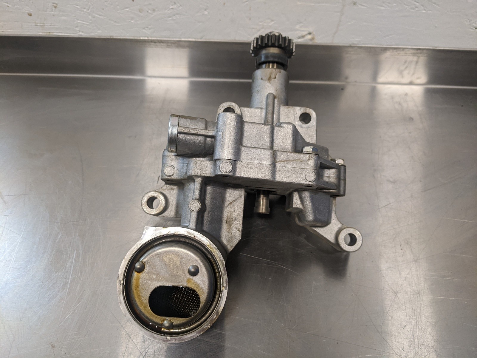 Engine Oil Pump For 09-10 Nissan Cube 1.8