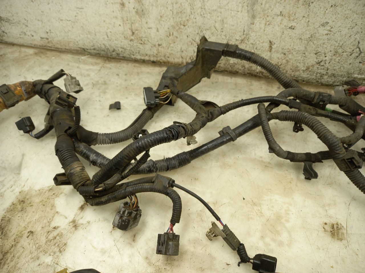 06 TOYOTA HIGHLANDR 3.3L ENGINE WIRE HARNESS AUTOMATIC TRANSMISSION 82121-48130
