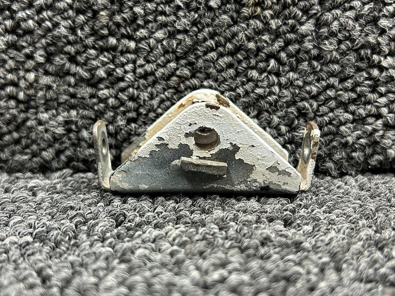 44955-002 Piper PA-31T Inboard Elevator Hinge LH or RH
