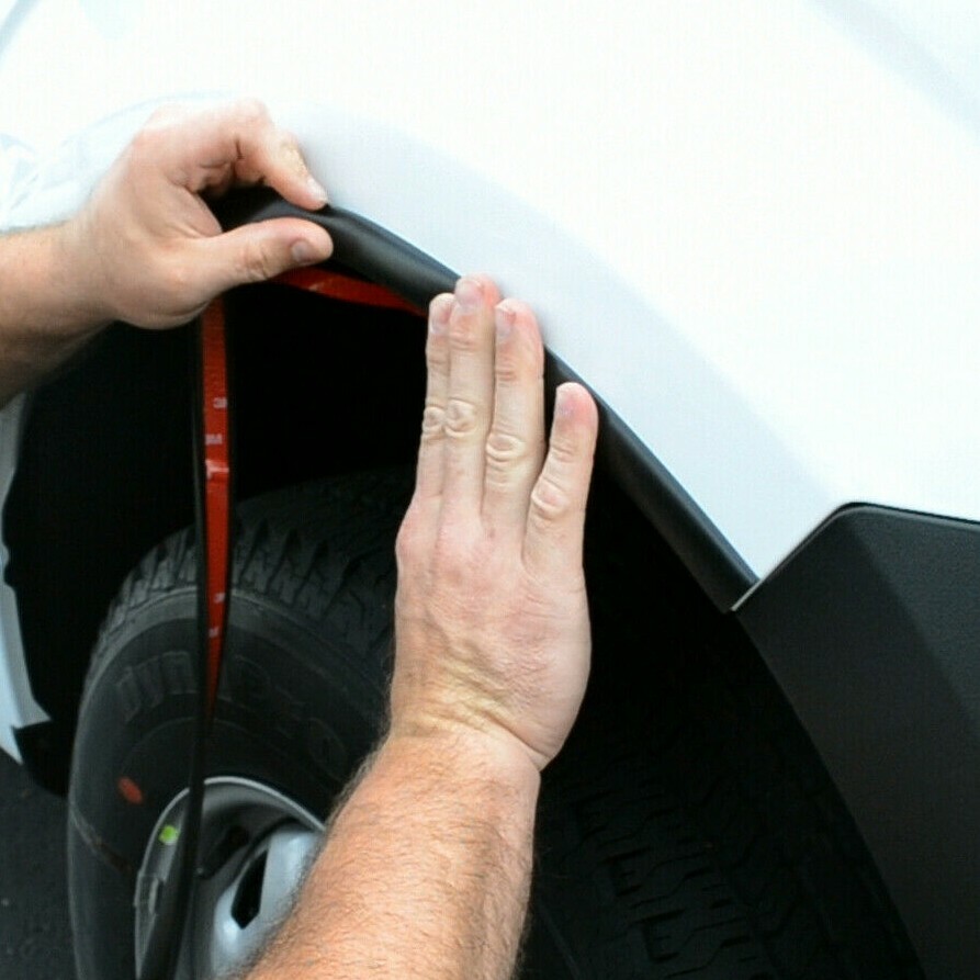 7/8″ Wide Flexible Wheel Well Extruded Trim Molding | 25′ Roll | #TCM87525