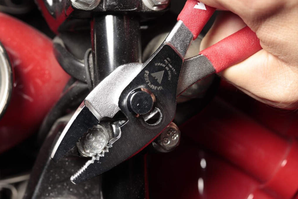 VAMPLIERS 7″ Stripped Screw Extractor/Removal Slip Joint Pliers Made in Japan