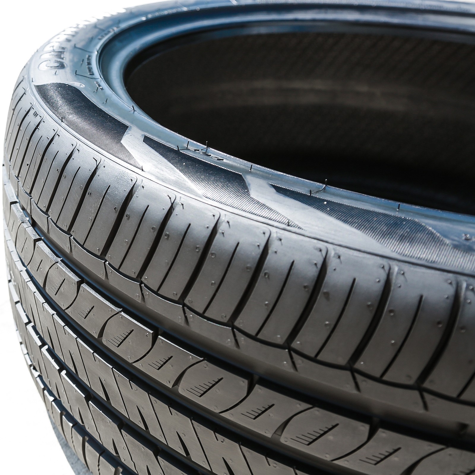 2 Tires Evoluxx Capricorn UHP 255/30R24 97W XL A/S All Season High Performance