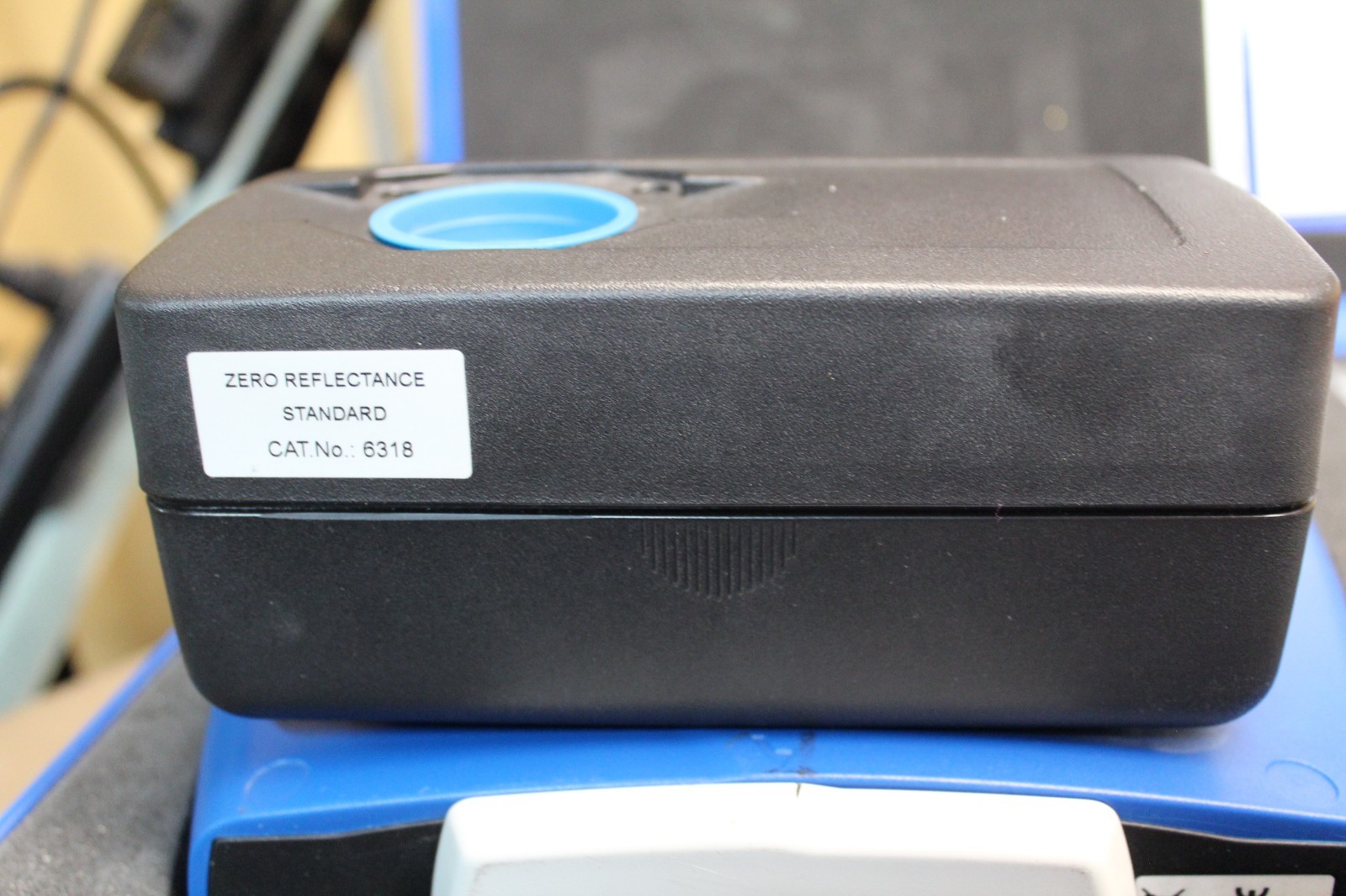 iFEX Sherwin-Williams Spectro Cat# 6354 Handheld Spectrophotometer