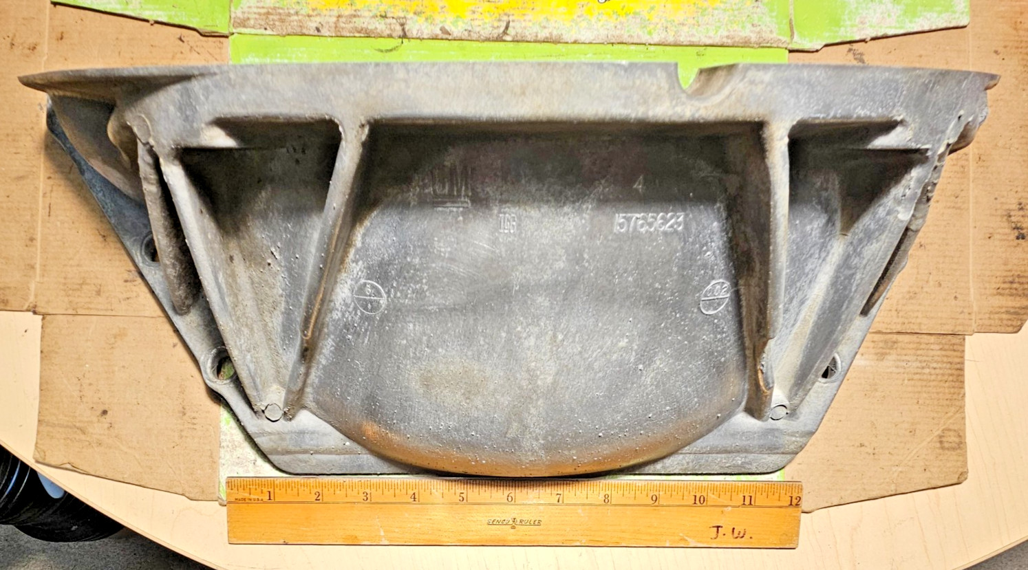 Genuine GM 15765623 4L80 4L80E Transmission Dust Cover Trans Inspection Cover