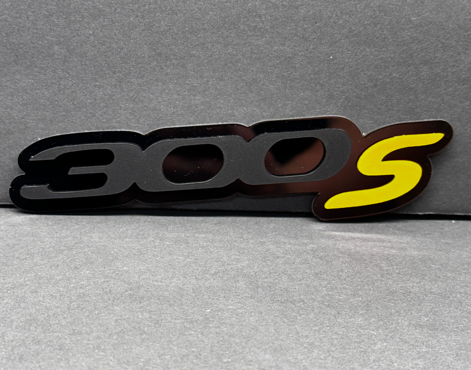 2PC(pair)300S Emblem Fender Badges Yellow/Mblack on Black Custom Design