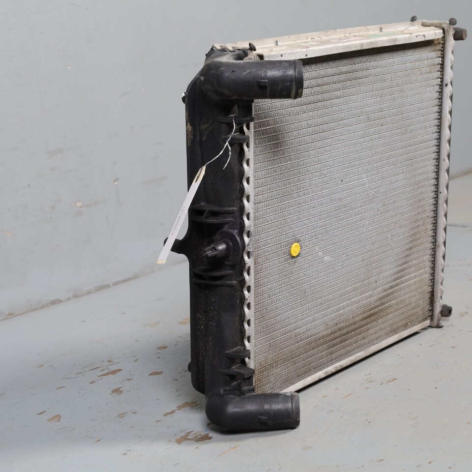 1997-2004 Porsche 911 996 Boxster Radiator 986 Right / Left 99610613150 OEM
