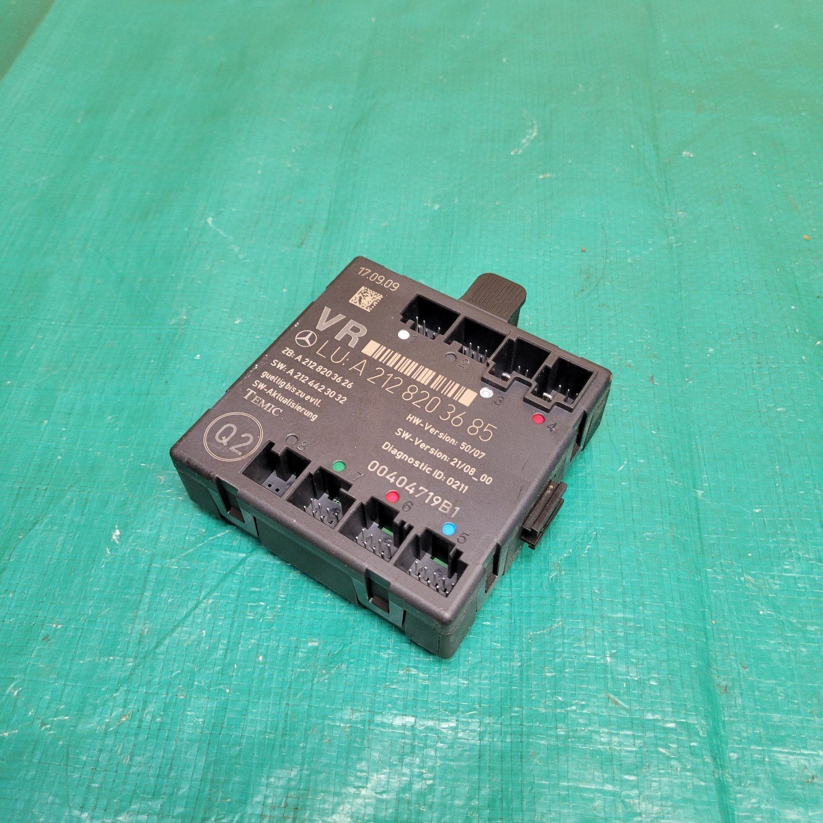 2008-2018 Mercedes W212 E350 C300 E400 Front Right Side Door Control Module OEM