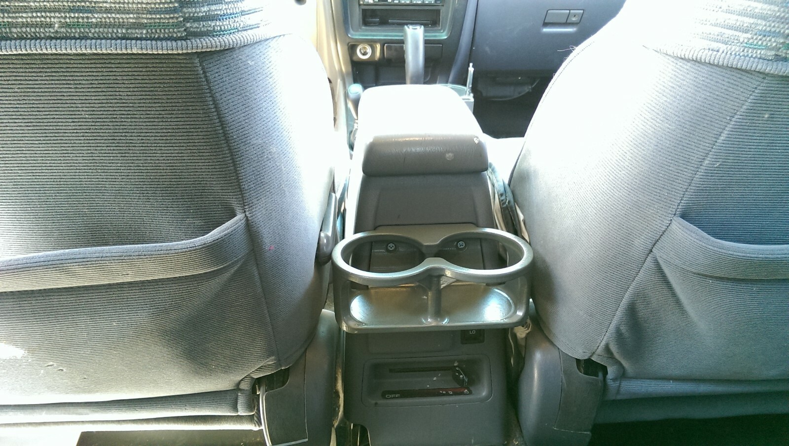 Toyota 4Runner Rear Double Cup Holder (1996-2002)