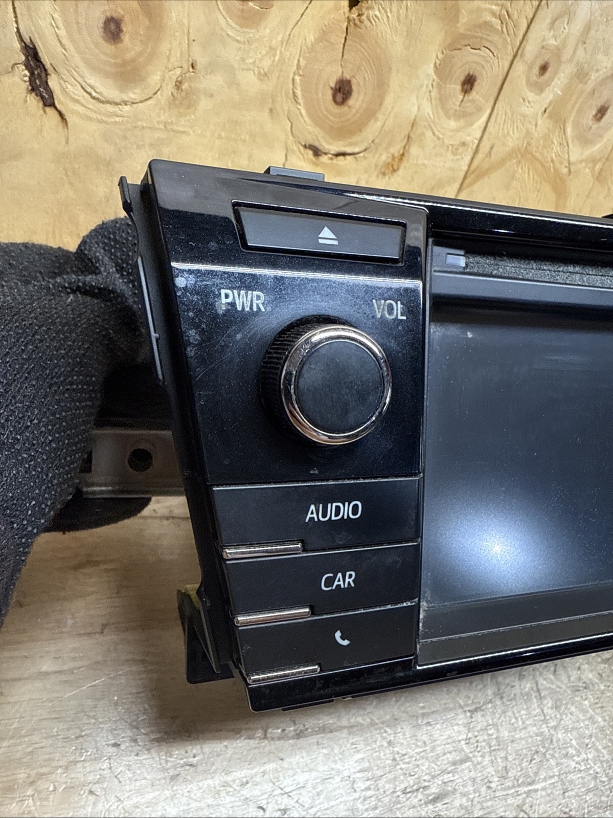 *PARTS ONLY* 2014-2018 Toyota Corolla Radio CD player Display screen 86140-02050