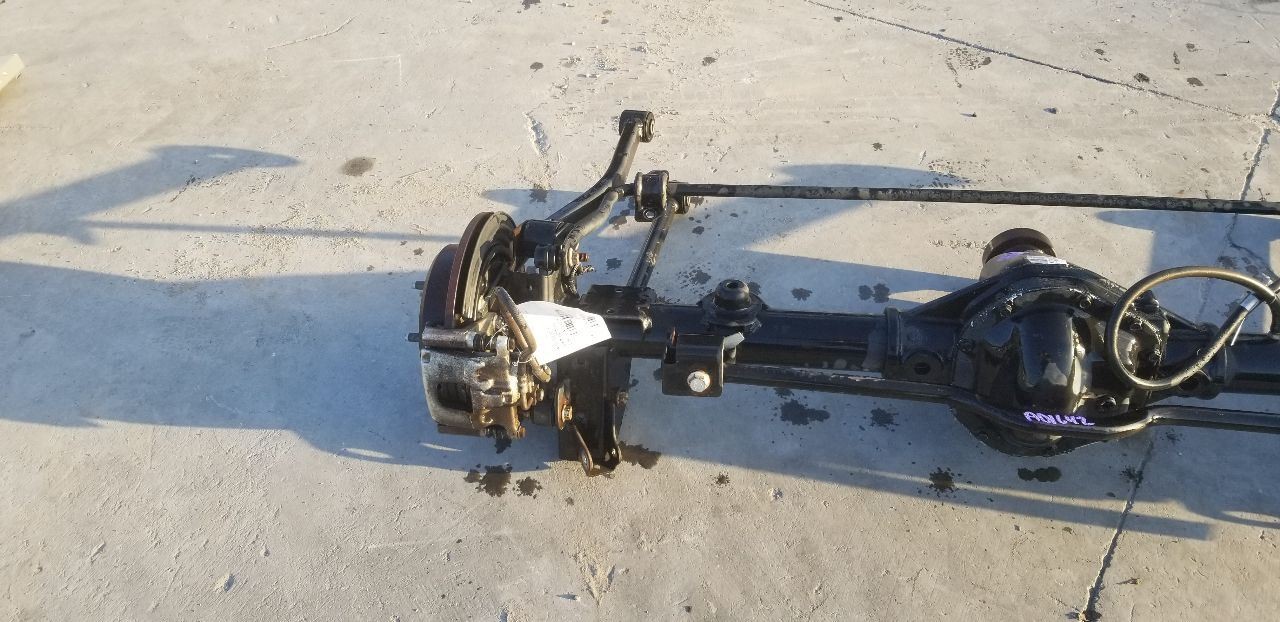 14 JEEP WRANGLER JK JKU REAR AXLE ASSEMBLY 3.6L 4X4 LEFT HAND DRIVE 3.73 RATIO