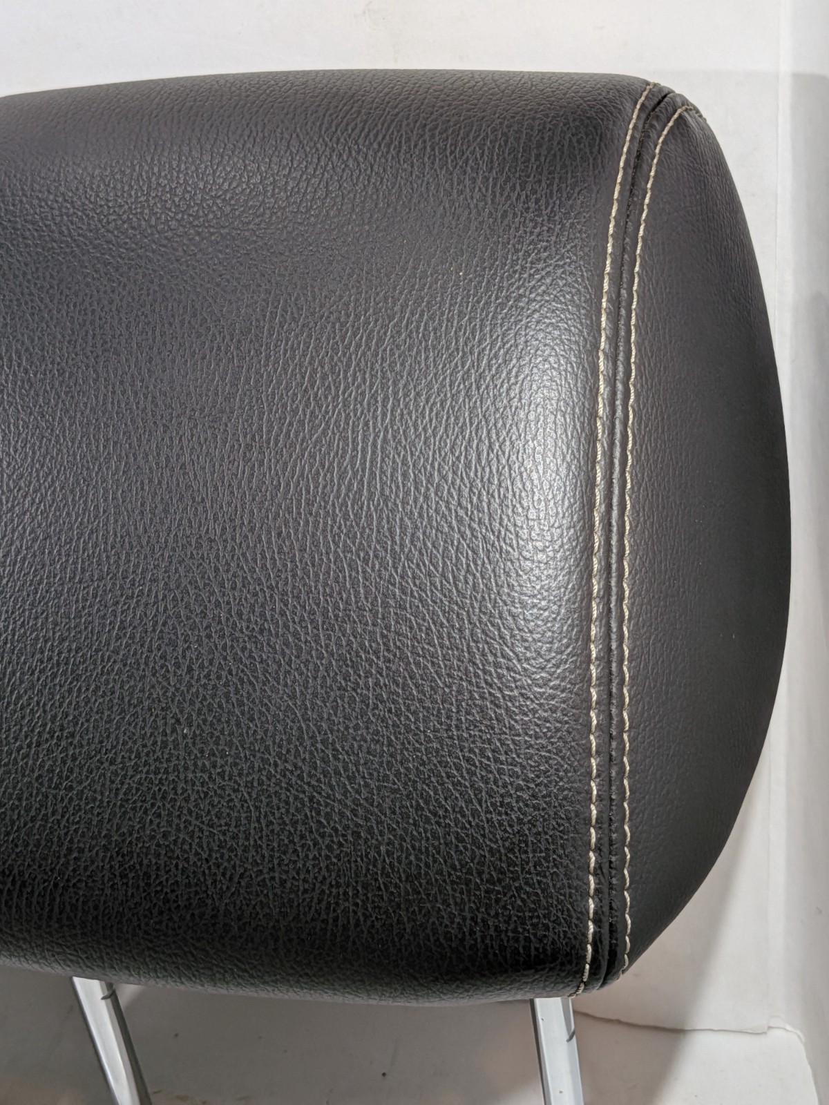 AL3Z15611A08A 09-14 Ford F-150 Super Cab Headrest Set Front LH RH Leather Black