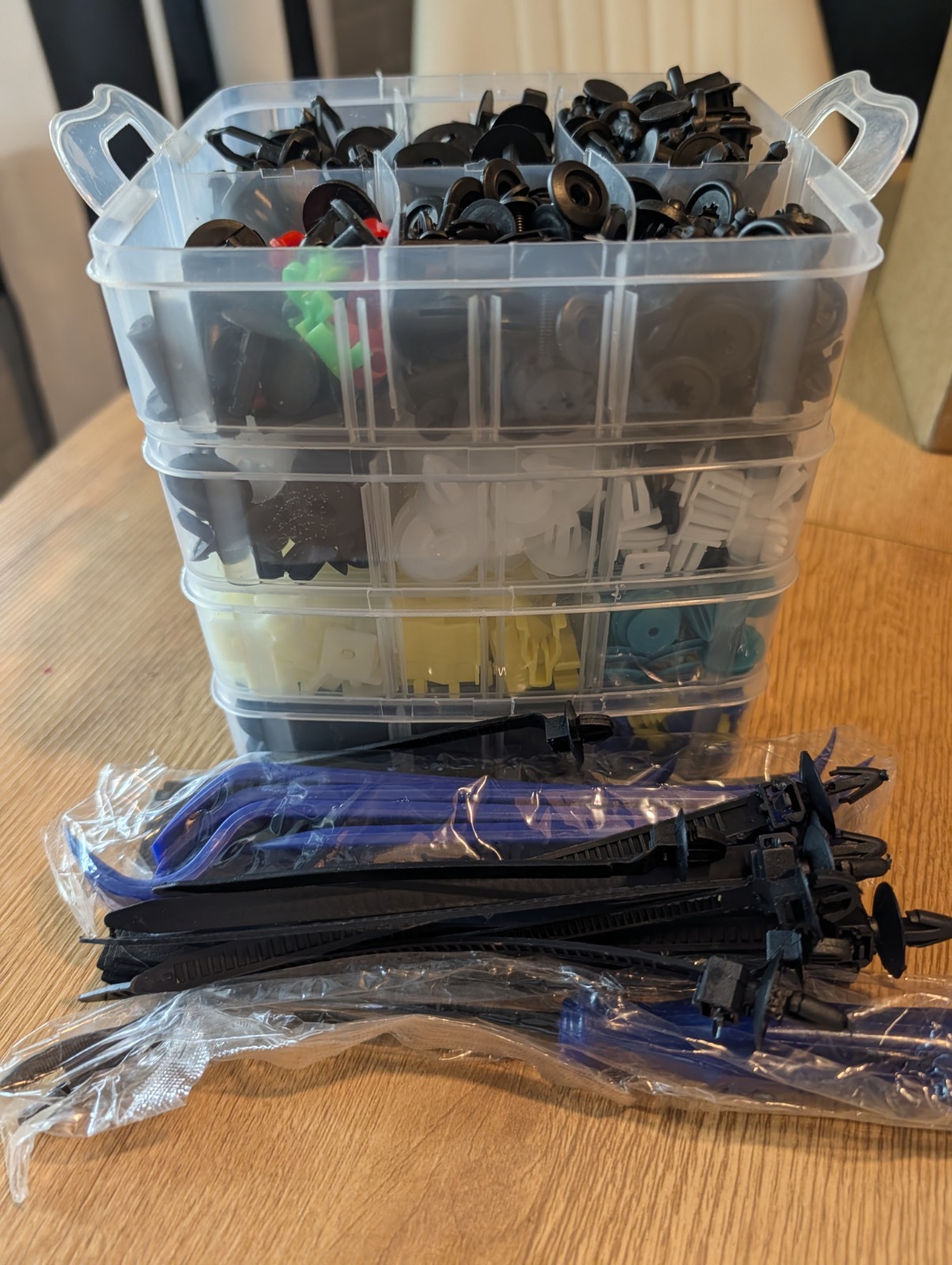 1105Pcs Universal Car Retainer Clips & Fasteners Kit – 32 Sizes