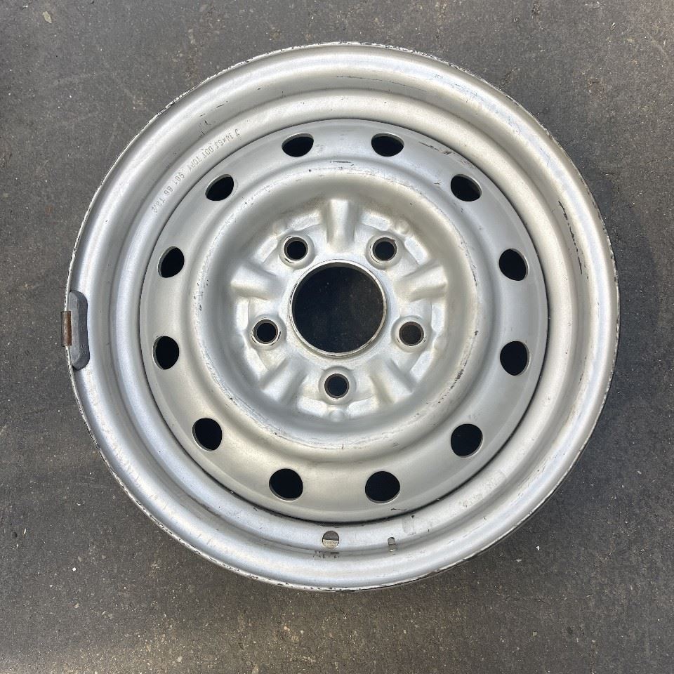 Toyota Steel Silver Pickup OEM Wheel 14×5 1992-1995 Factory Original Rim 69321
