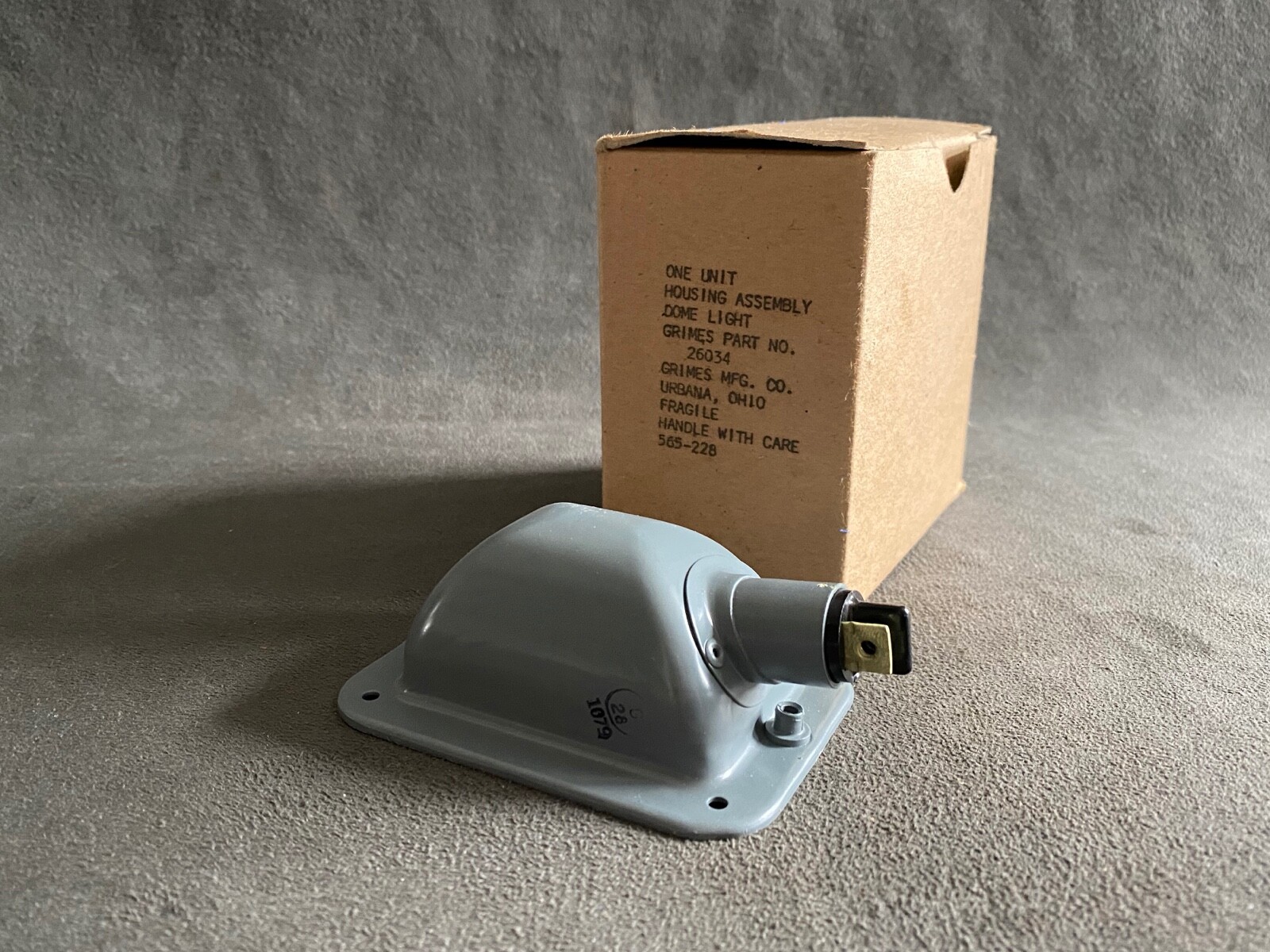 Grimes Piper Aircraft Dome Light Housing, P/N 26034, New Surplus