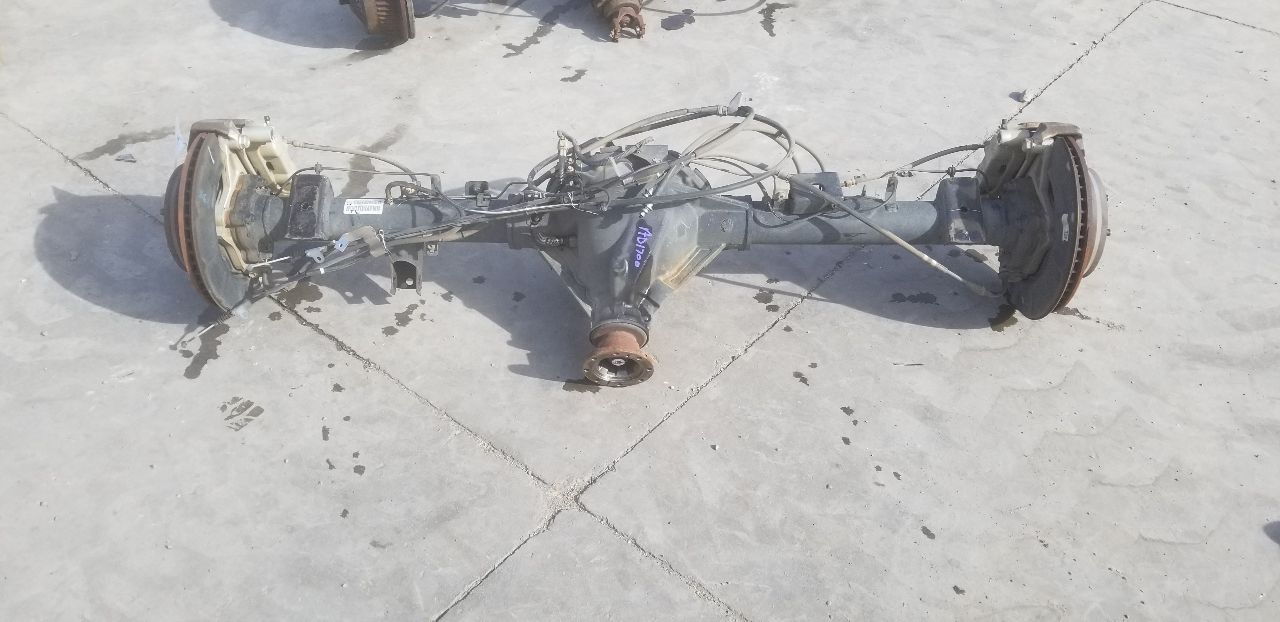 18 NISSAN TITAN XD PRO-4X 5.0L REAR AXLE WITH DIFFERENTIAL CARRIER 3.916 RATIO