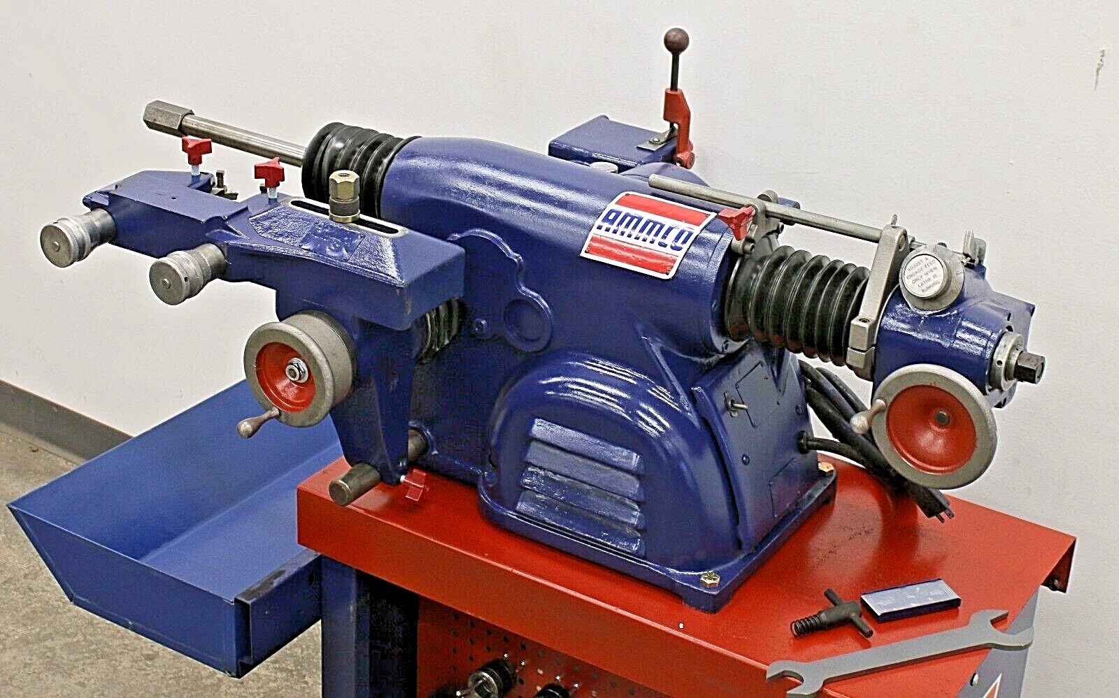 Ammco 4000 Disc & Drum Brake Lathe Loaded w/ 3-Jaw Double Chuck Adapter Kit