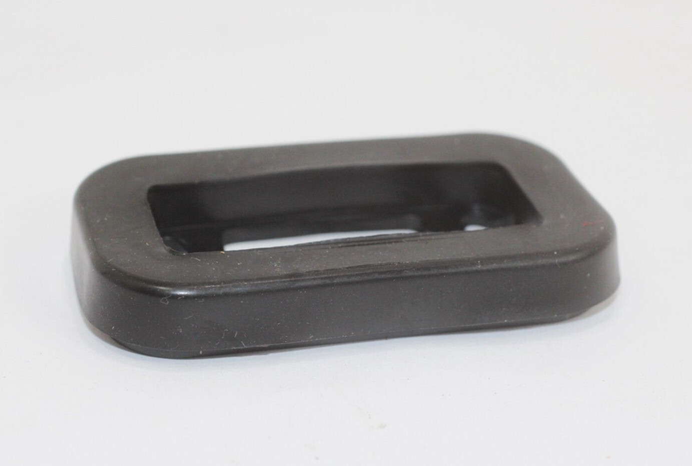 EZ Loader Boat Trailer Marker Light Grommet Factory OEM Replacement 250-032127