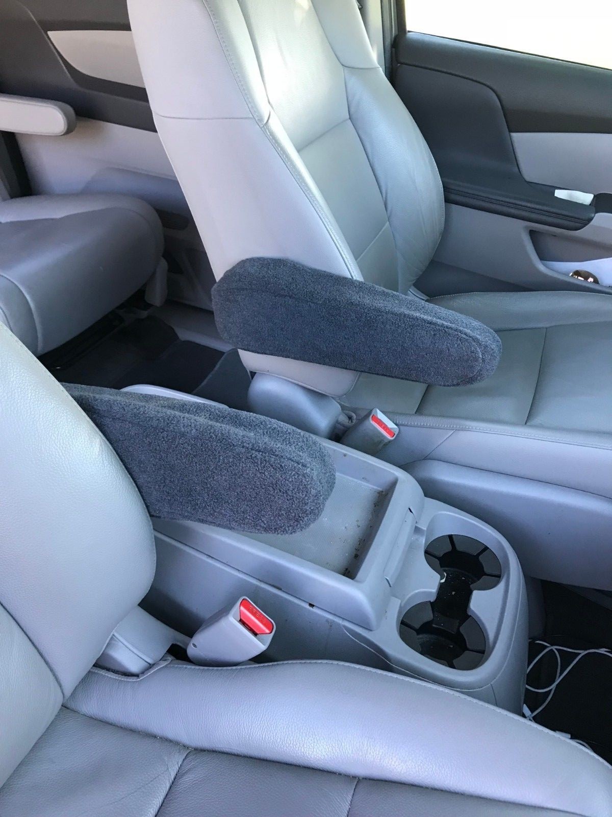 Auto Armrest Covers For Cars, Trucks, Vans & SUV’s Medium Pair USA Made Dk Gray