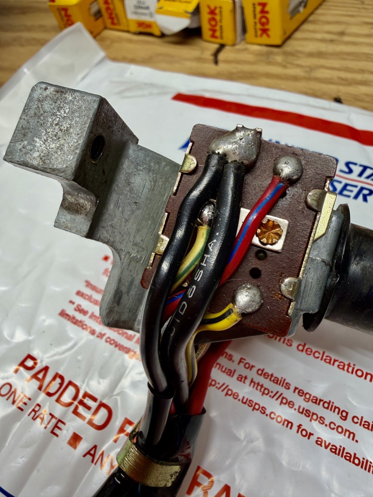 08/1972 Datsun 240Z Headlight Switch. Free shipping to contintental US.