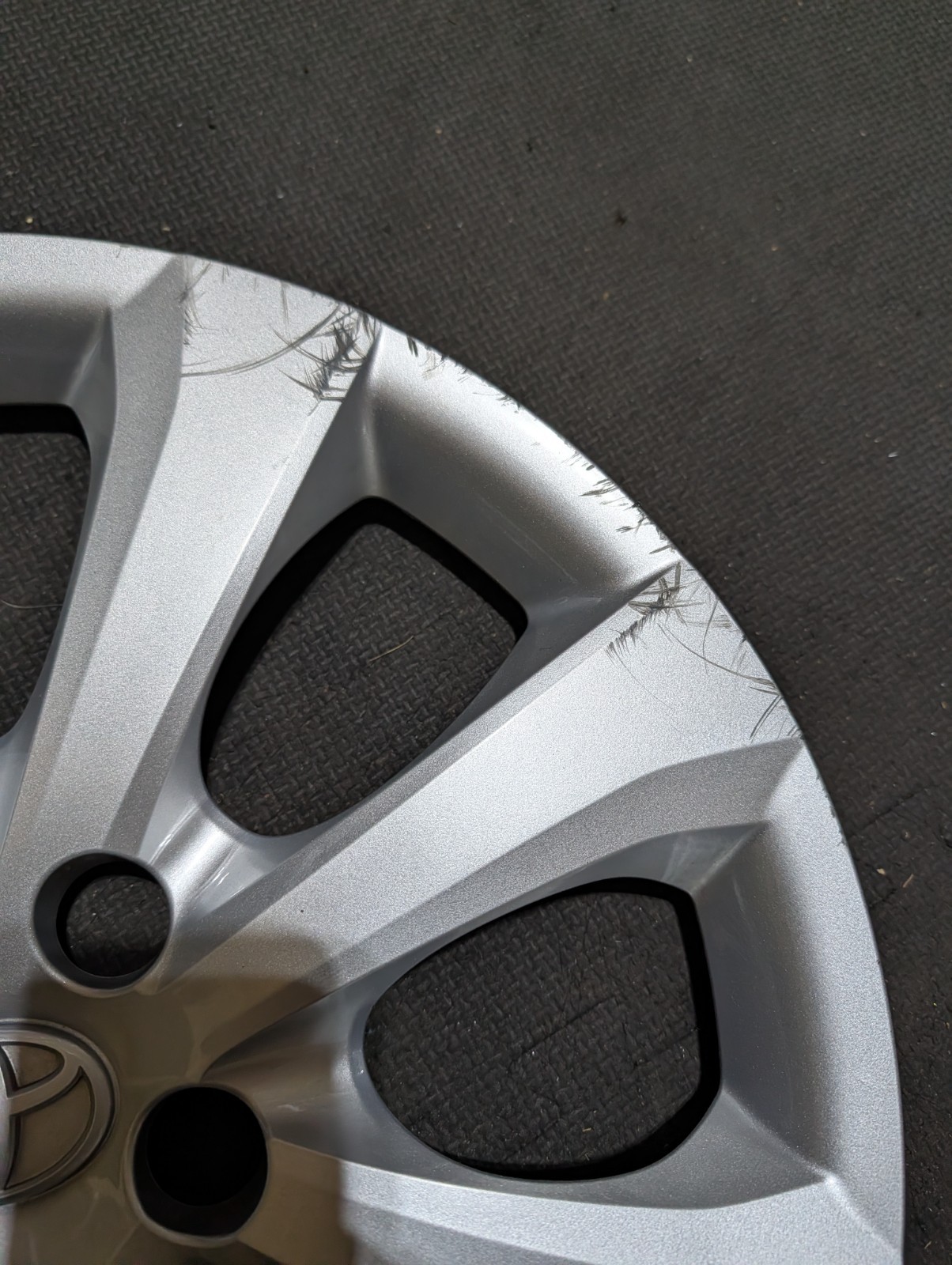 Factory Original Toyota Corolla 2019-2021 Hubcap 16″ Cover OEM 42602-02540 **