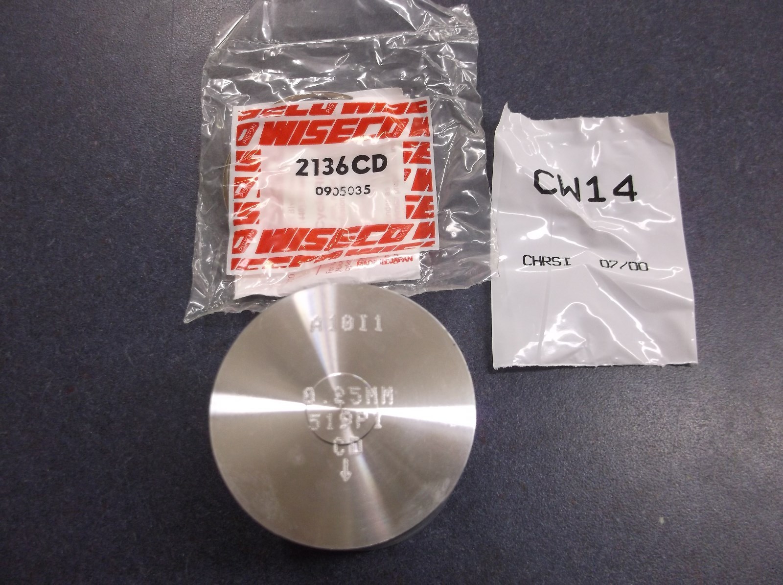 Suzuki RM125 85-86 Wiseco Piston Kit Oversize 519P4 55.00 mm Bore CLOSEOUT