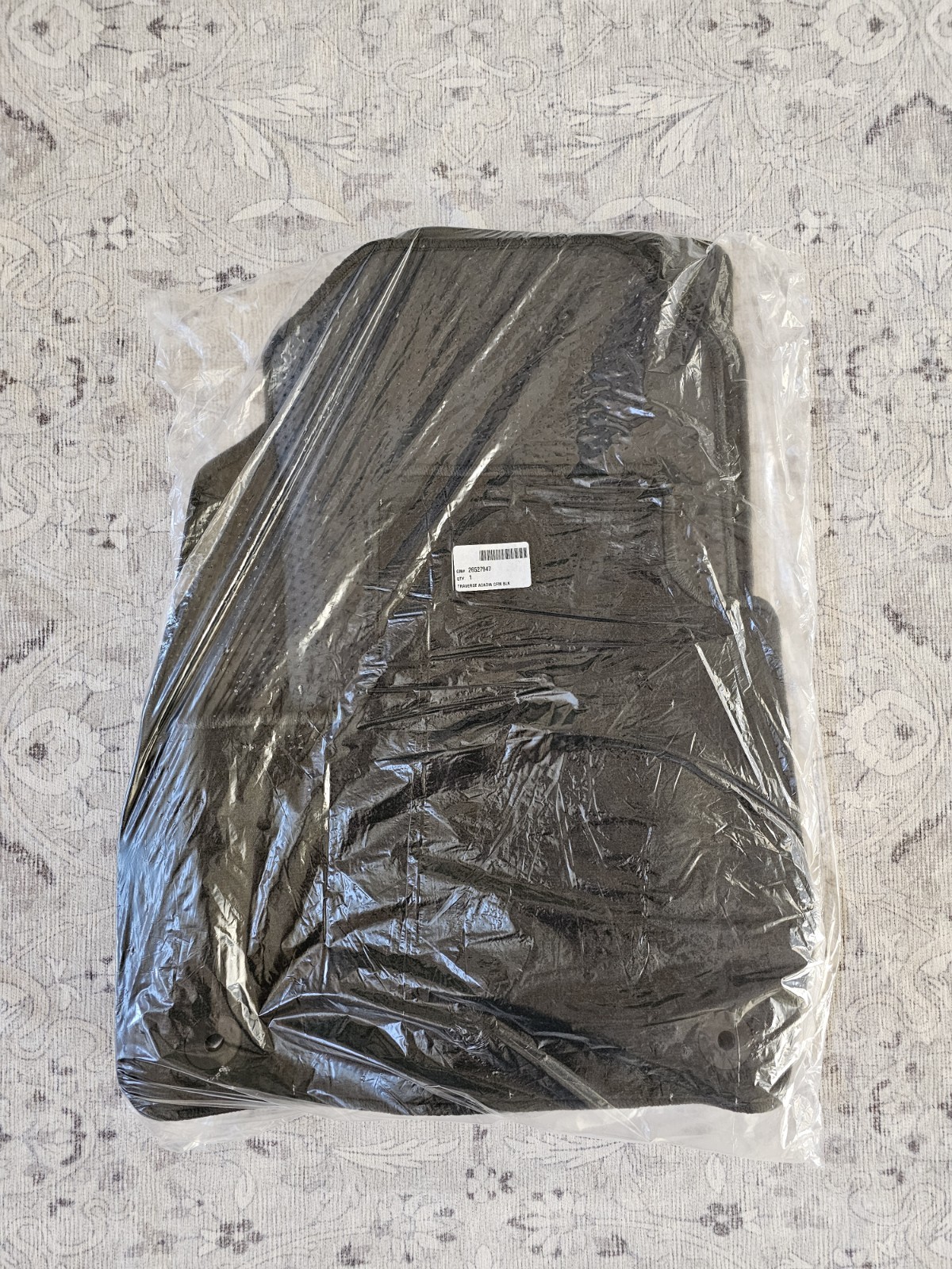 2018-2024 Chevy Traverse/Acadia Carpeted Floor Mat Set Black GM #26527947 OEM