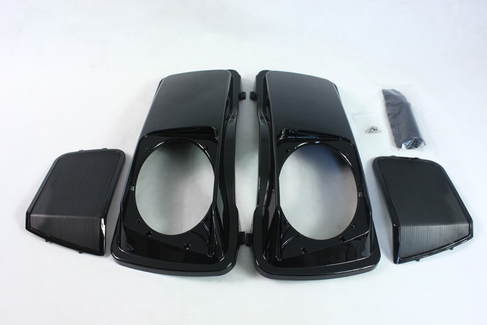 Vivid Black Speaker Lids For 1993-2013 Harley-Davidson Touring Models Saddlebags