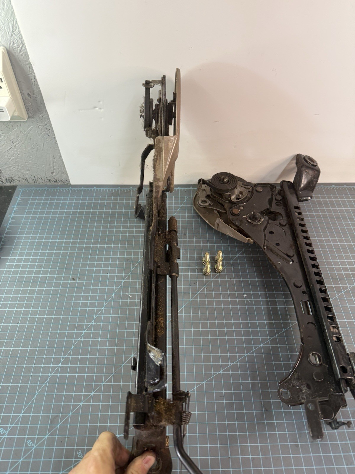 96-02 Toyota 4runner Passenger Front Right Seat Track Rails Sliders Adjusters
