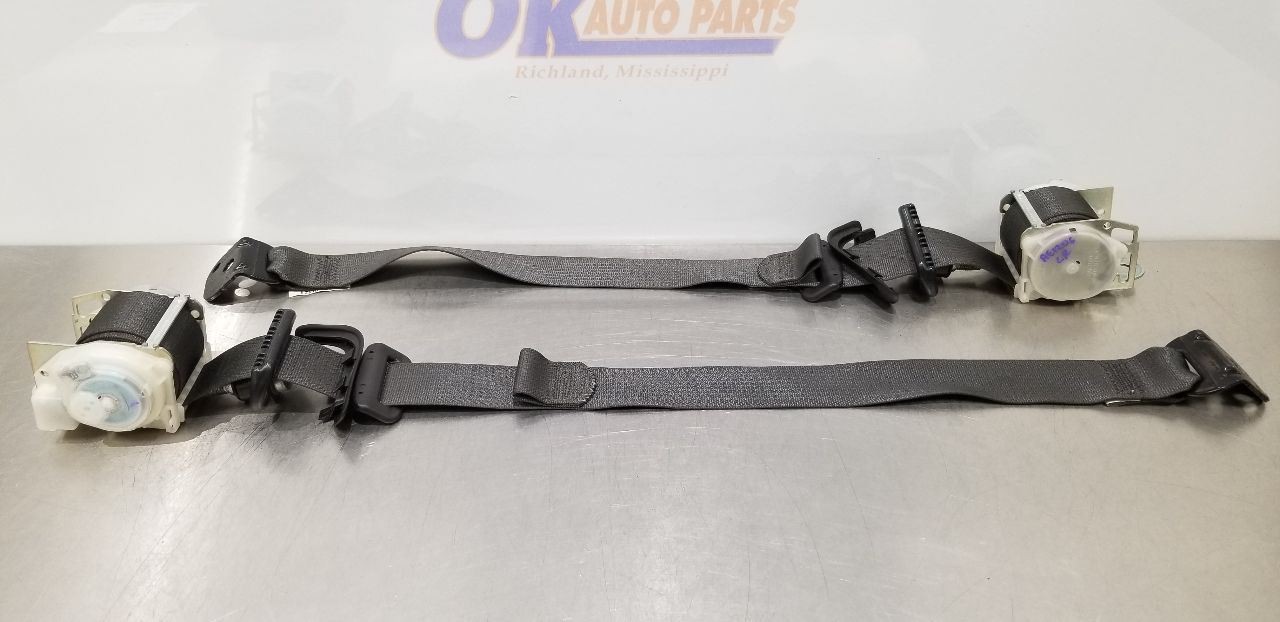 08 HUMMER H2 REAR SEAT BELT SET PAIR BLACK