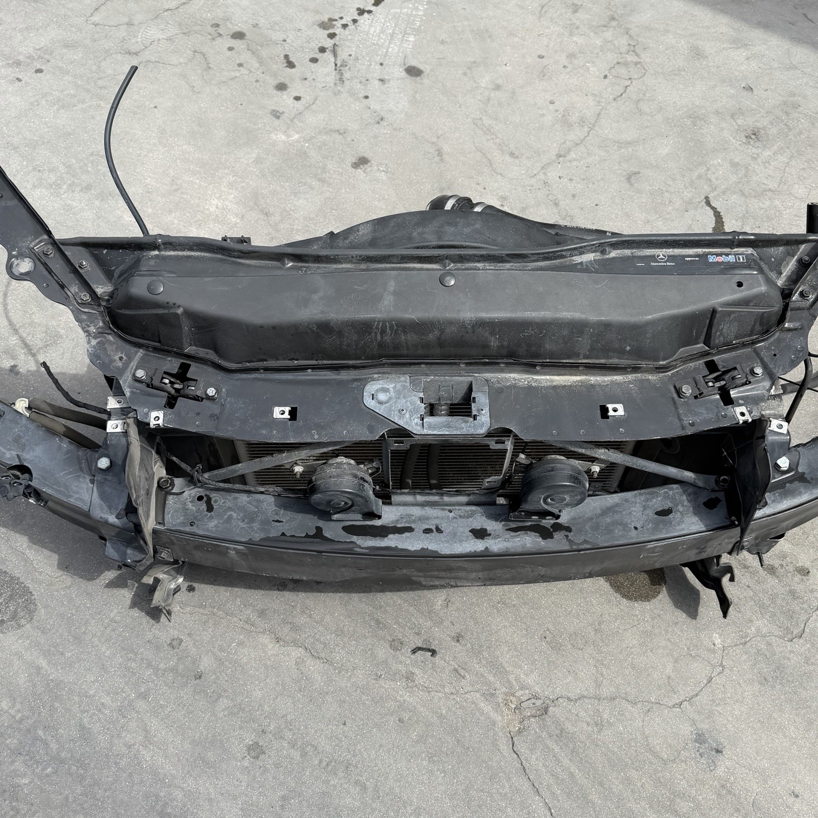 03-06 Mercedes SL500 R230 Radiator Support AC Condesner Fan Reinforcement OEM