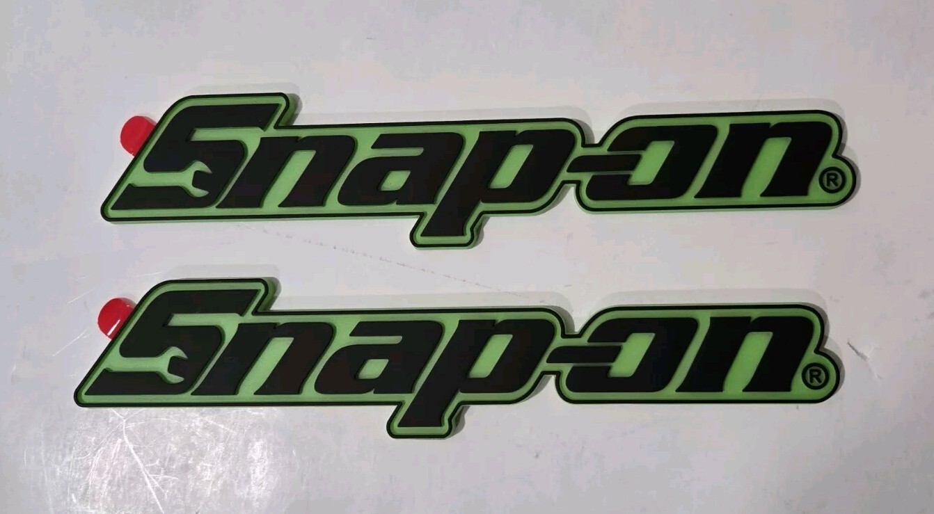 2PK SNAP ON TOOL BOX LOGO EMBLEM MATTE Green Plastic Badge Decal 8″ + 2 Pry Bars