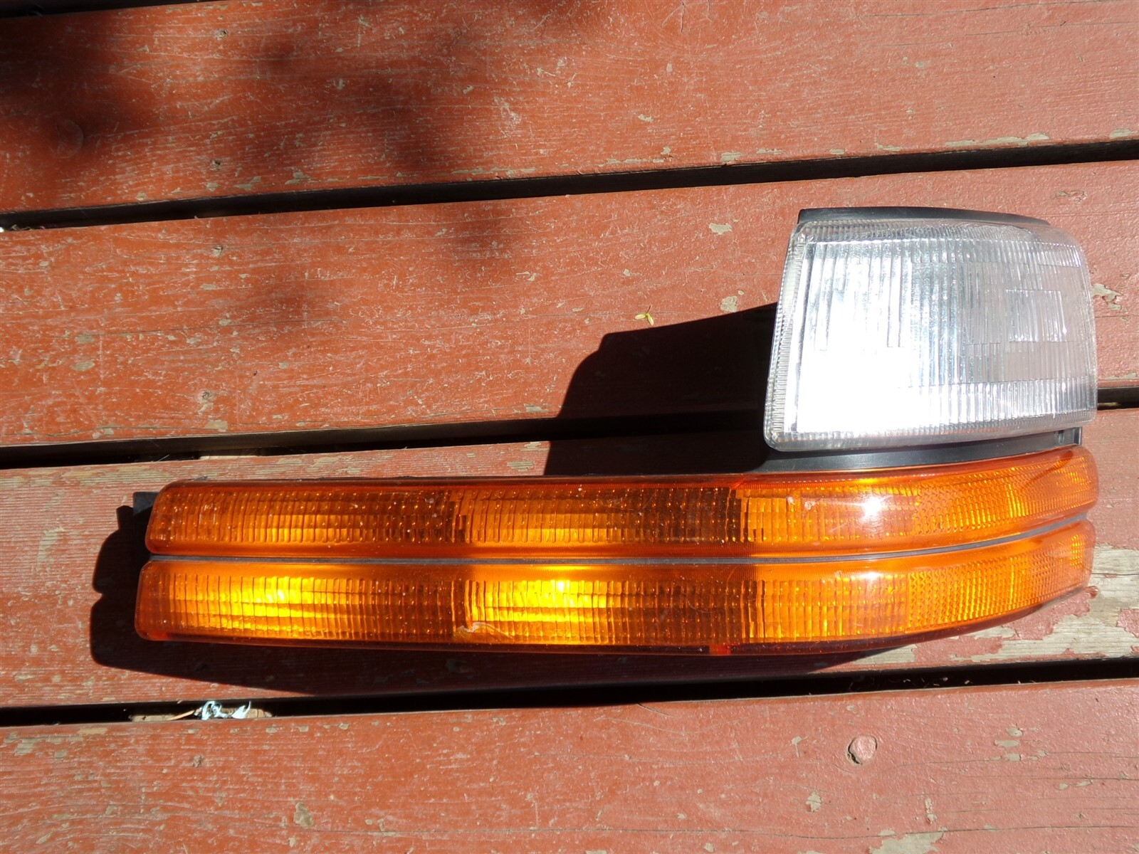 1991 – 94 Dodge Caravan Chrysler Voyager Town & Country LH Turn Signal OEM 92 93