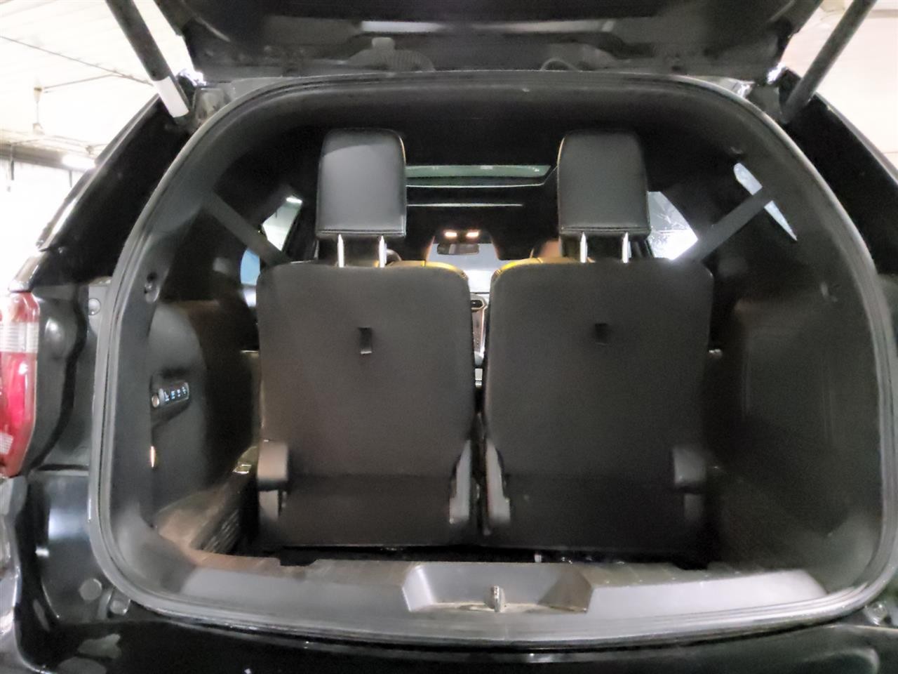 Used A/C Compressor fits: 2017 Ford Explorer 3.5L w/police package Grade B