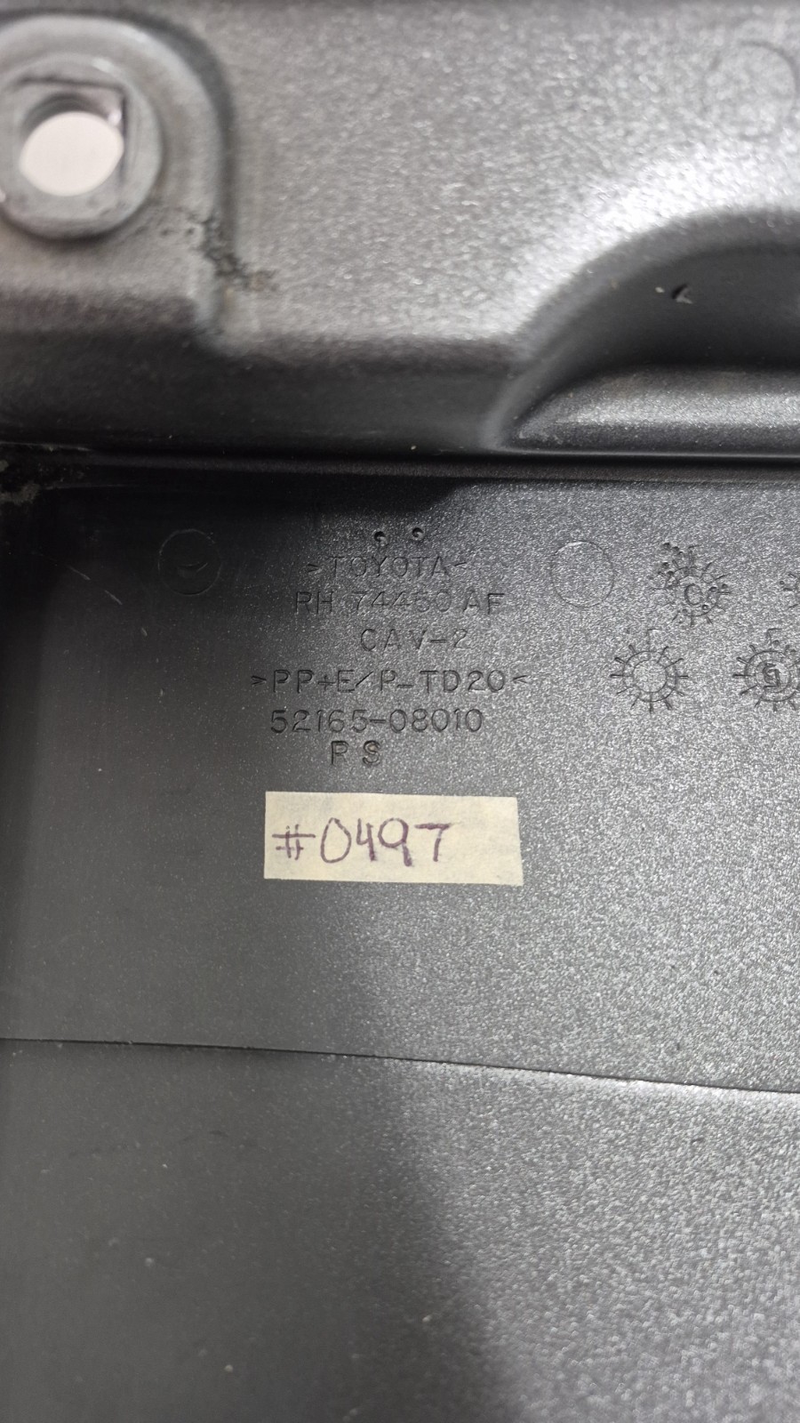 2011 – 2020 Toyota Sienna Right Quarter Panel Corner Cover Trim 52165-08010 OEM