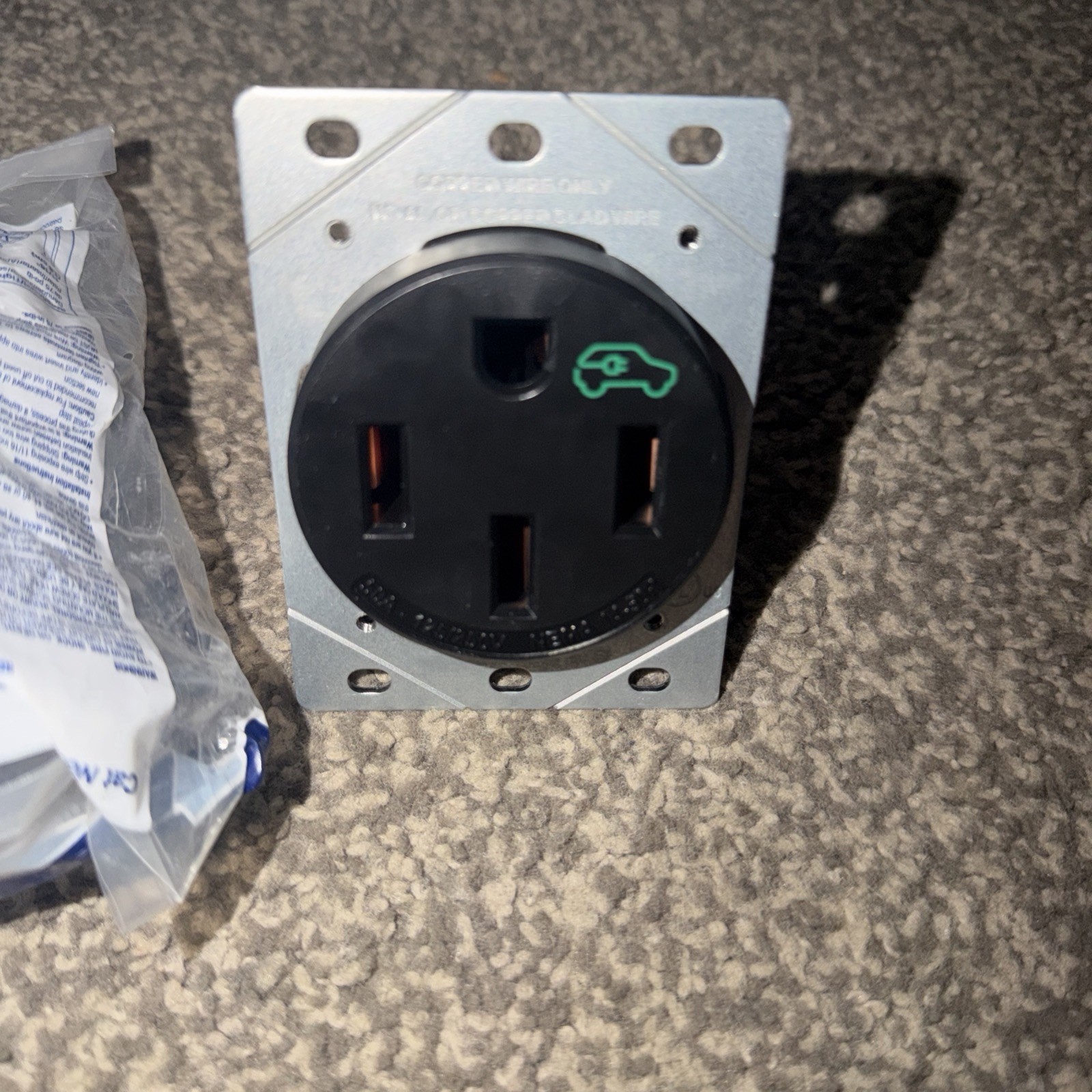 Leviton 50 Amp Heavy Duty EV Charging Outlet 1450R Black NEMA 14-50R