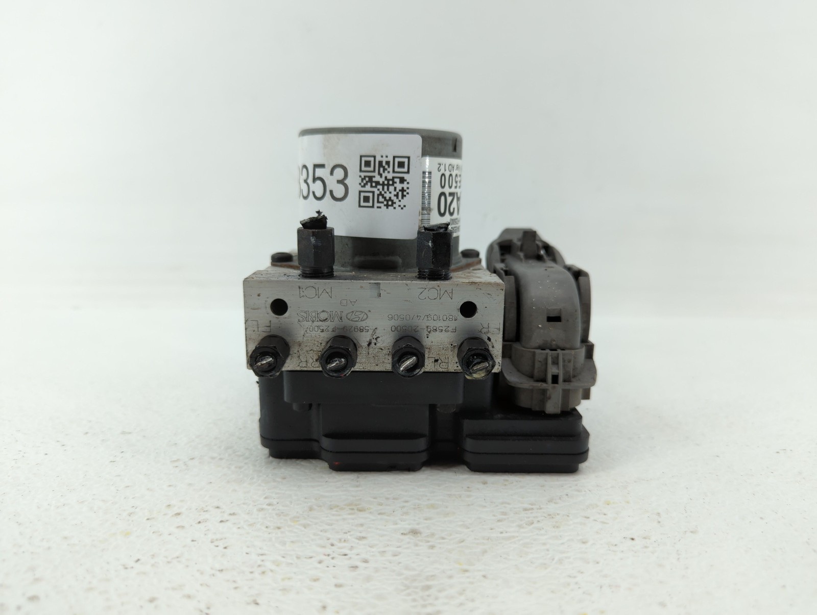 2017-2018 Hyundai Elantra Abs Pump Control Module M6CCI