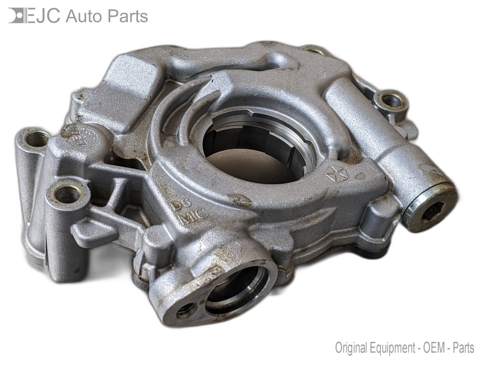 Engine Oil Pump For 13-15 Ram 2500 5.7 Gas